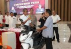 Polda-Jatim-Kembalikan-Motor-kepada-Pemiliknya-Usai-Ditemukan-Saat-Operasi-Sikat-Semeru-2025