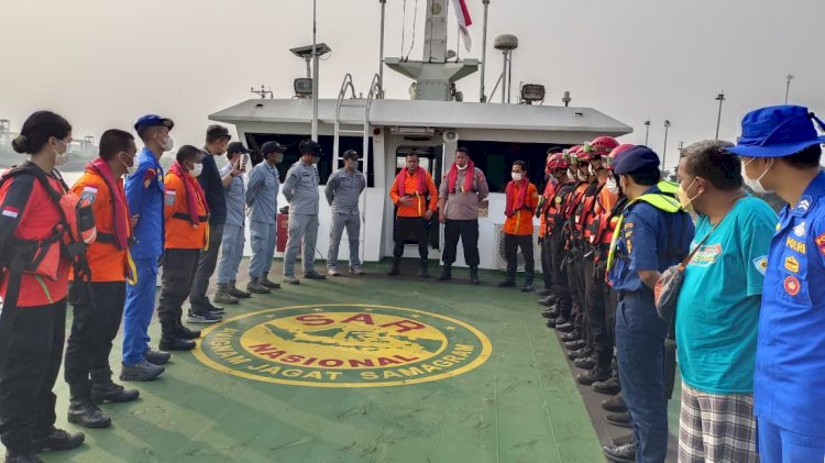 Hari Ketiga, KP Sanjaya-7017 Polri dan KN SAR Tetuka Terus Sisir Perairan Selat Sunda