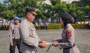 Upacara-HKN,-Polresta-Sidoarjo-Apresiasi-Polwan-Berprestasi-Internasional
