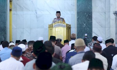 Sinergi-Kamtibmas,-Kapolda-Jatim-Implementasikan-Program-'Polisi-Bersama-Masyarakat'-lewat-Jumat-Keliling
